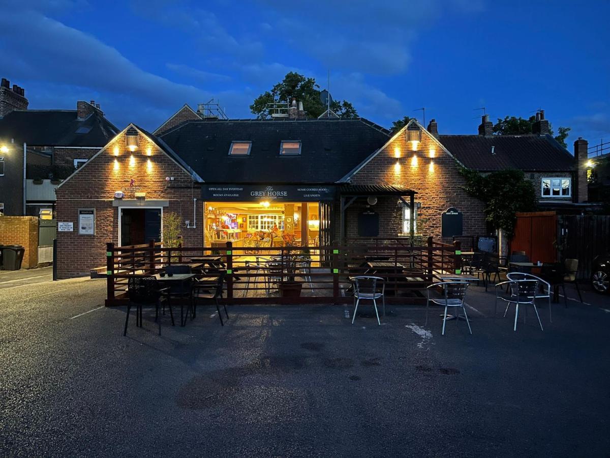 The Grey Horse Hotel Дарлингтън Екстериор снимка