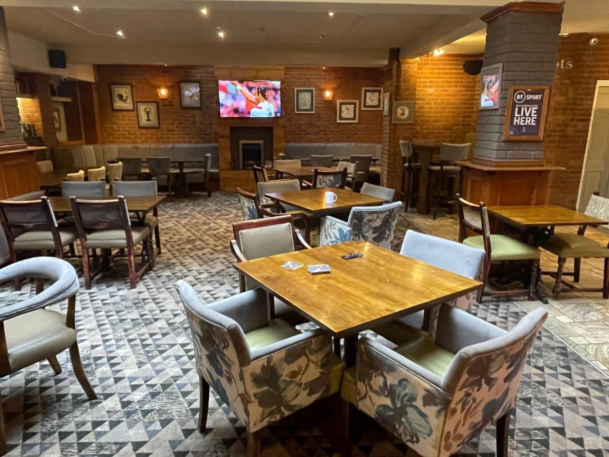 The Grey Horse Hotel Дарлингтън Екстериор снимка