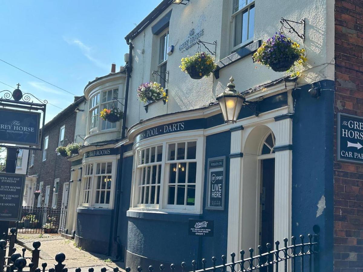 The Grey Horse Hotel Дарлингтън Екстериор снимка